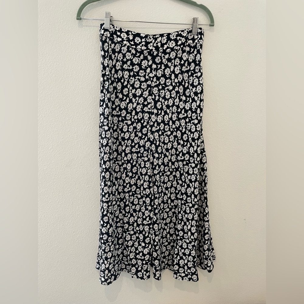 FLORAL MIDI SKIRT